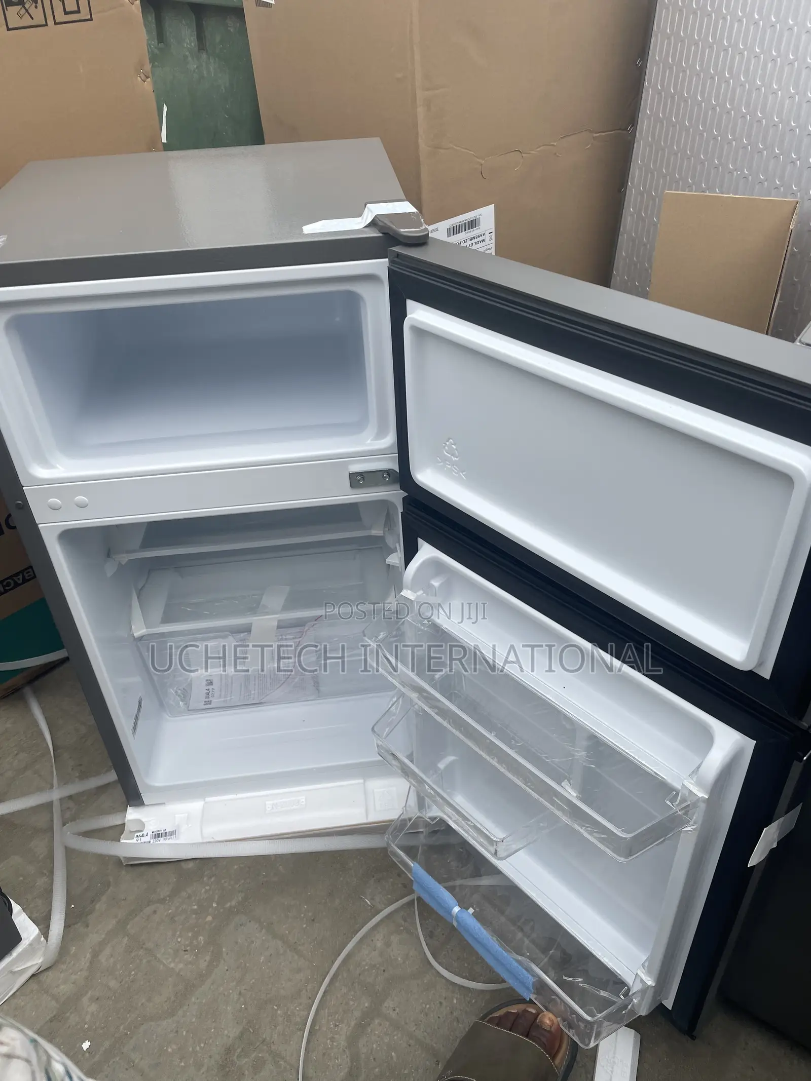 Refrigerator