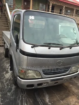 Toyota Dyna 200-Japan