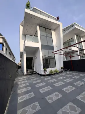 5bdrm Duplex in Sangotedo for sale