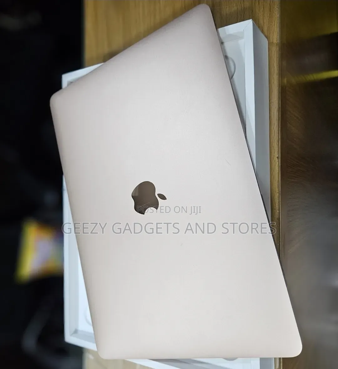 Laptop Apple MacBook Air 2020 8GB Intel Core i3 SSD 256GB