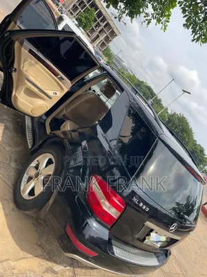 Mercedes-Benz M Class 2010 Black