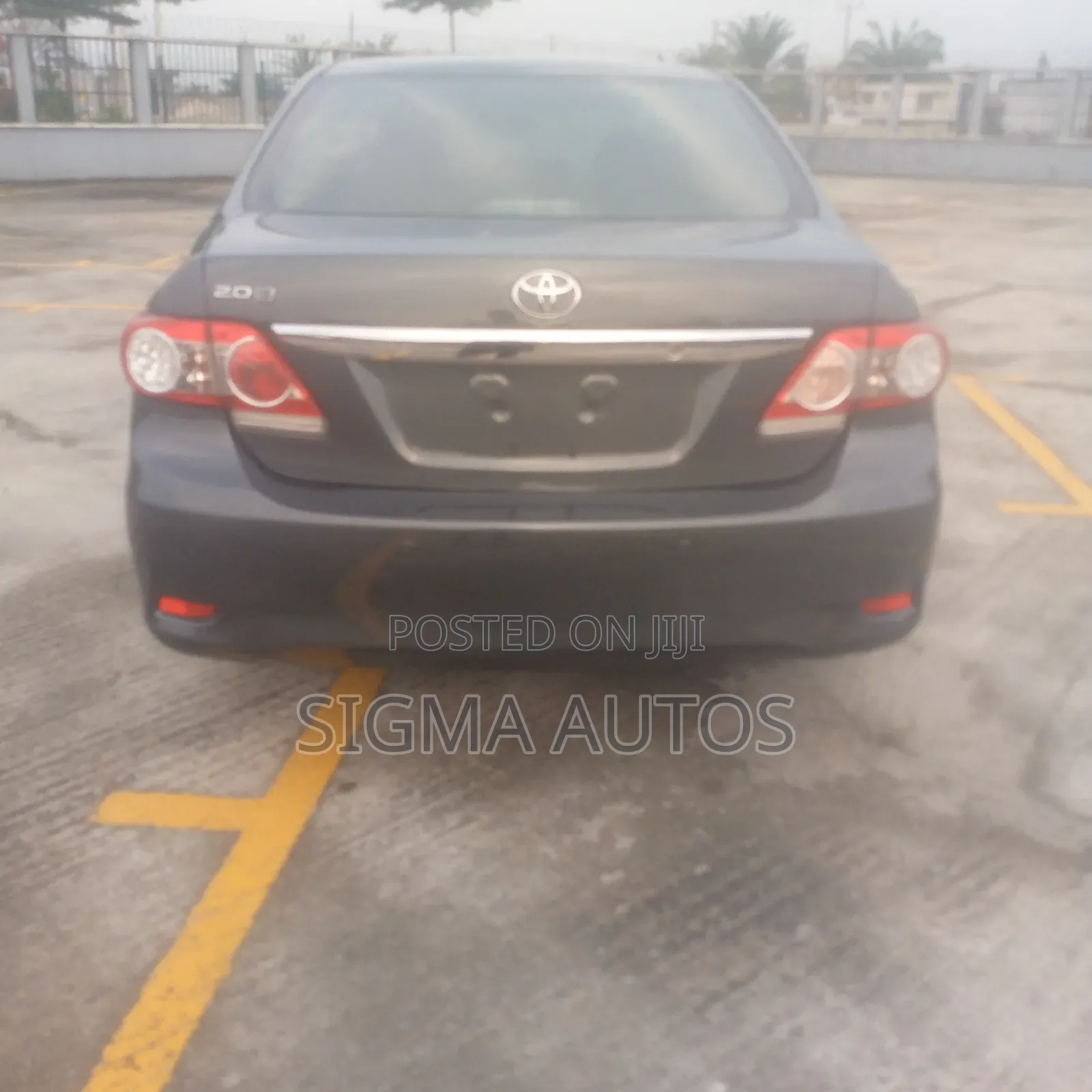 Toyota Corolla 2012 Gray
