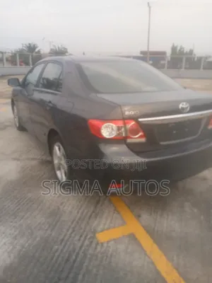 Toyota Corolla 2012 Gray