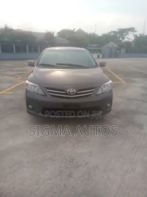 Toyota Corolla 2012 Gray
