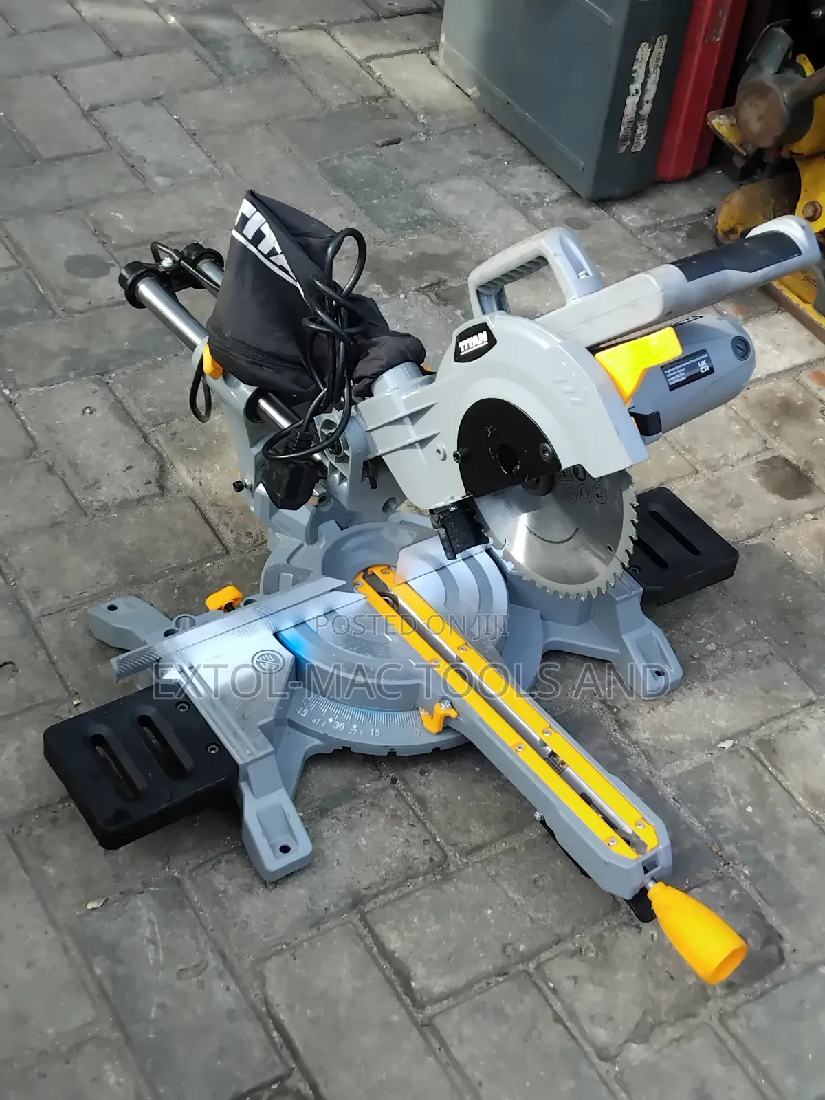 Fforeign Used/ Tokunbo Mitresaw