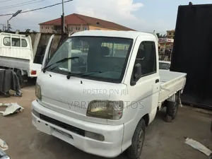 Hijet Shuttle