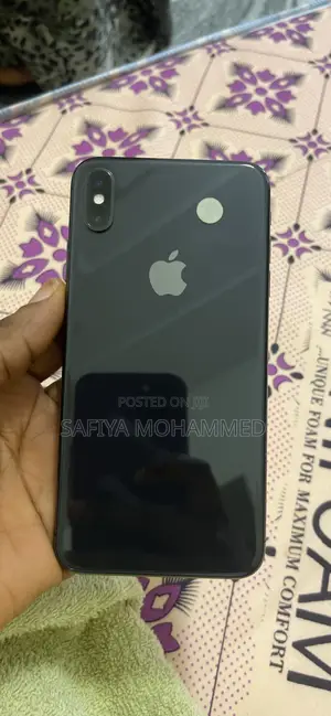 Apple iPhone XS Max 64 GB Black