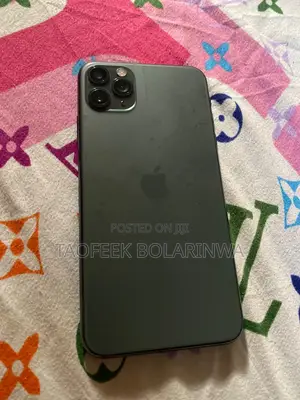 Apple iPhone 11 Pro Max 64 GB Green
