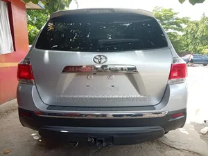 Toyota Highlander 2013 Silver