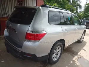 Toyota Highlander 2013 Silver