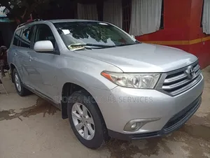Toyota Highlander 2013 Silver