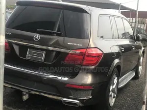 Mercedes-Benz GL-Class 2015 Brown