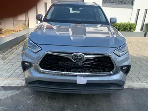 Toyota Highlander XLE FWD 2020 Blue