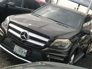 Mercedes-Benz GL-Class 2015 Brown
