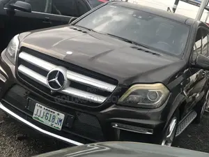 Mercedes-Benz GL-Class 2015 Brown