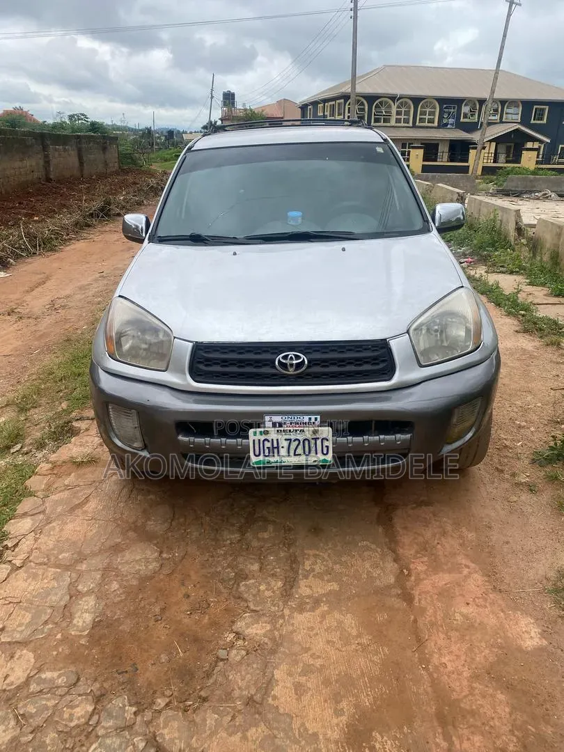 Toyota RAV4 Automatic 2003 Silver