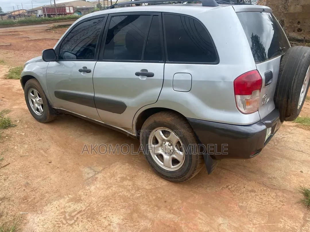 Toyota RAV4 Automatic 2003 Silver