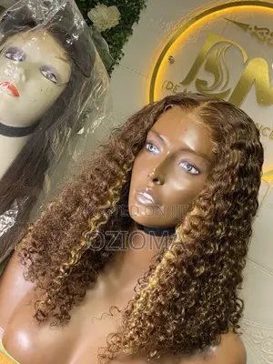 A Human Hair Piano Color Chinese Pixie Curls,200g Merge With 5x5 Closu