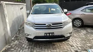 Toyota Highlander Limited 2012 Off white