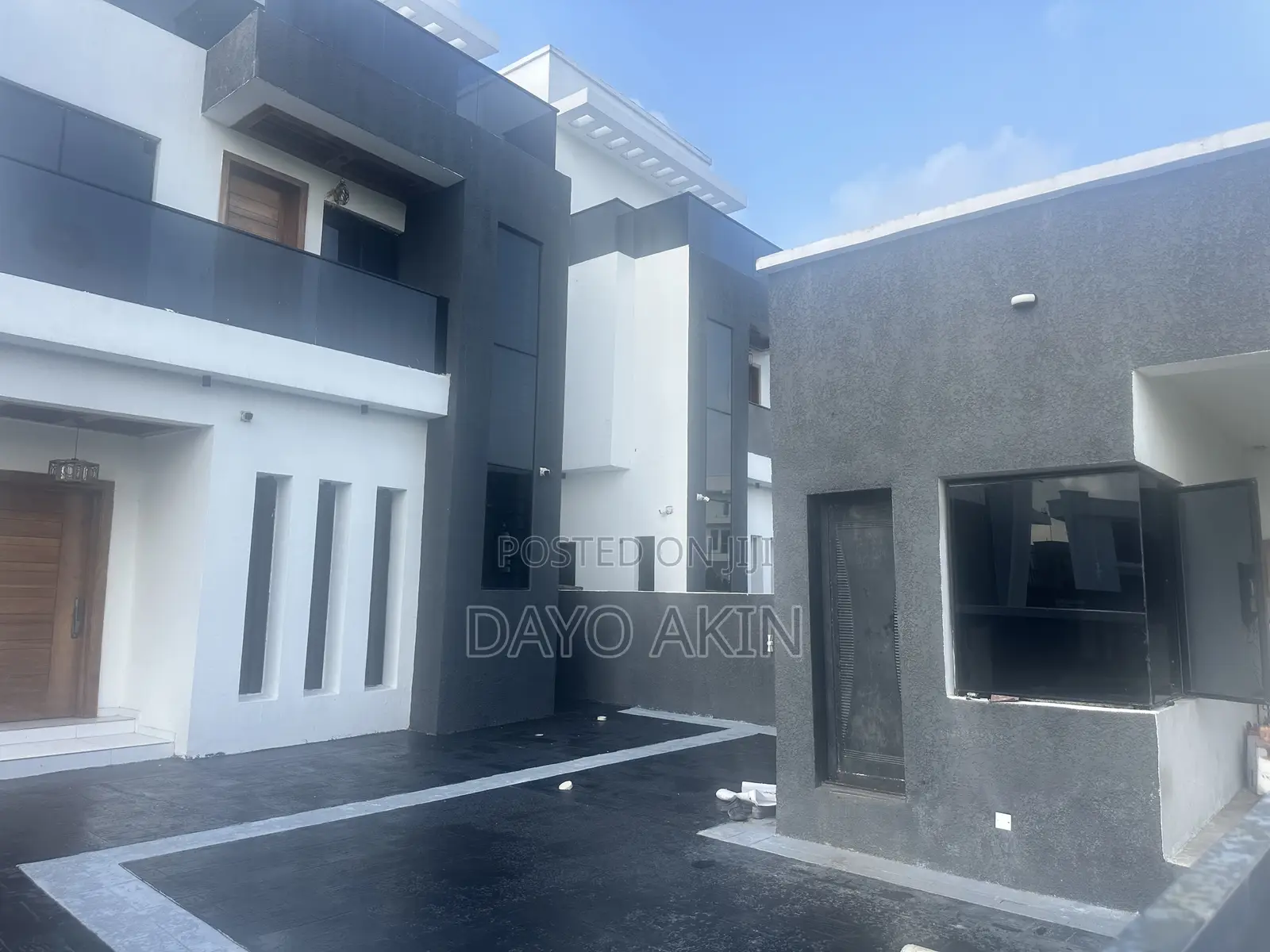 5bdrm Duplex in Royal Garden Estate, Ajiwe for sale