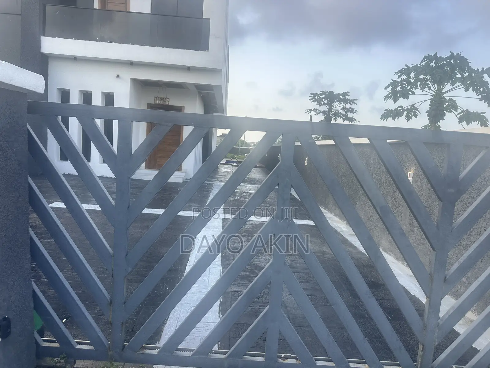 5bdrm Duplex in Royal Garden Estate, Ajiwe for sale
