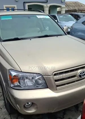 Toyota Highlander V6 2005 Gold