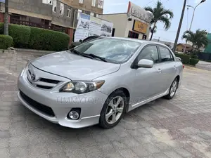 Toyota Corolla S Special Edition 4dr Sedan (1.8L 4cyl 4A) 2013 Silver