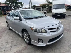 Toyota Corolla S Special Edition 4dr Sedan (1.8L 4cyl 4A) 2013 Silver