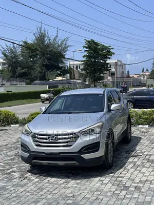 Hyundai Santa Fe SE FWD 2016 Silver