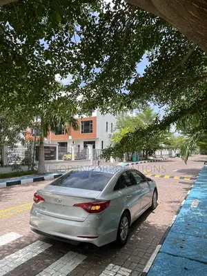 Hyundai Sonata Sport Sedan FWD (2.4L 4cyl 6A) 2016 Silver