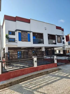 Furnished 4bdrm Duplex in Orchid, Lekki Expressway for sale