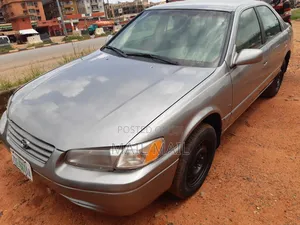 Toyota Camry 2002 Gray