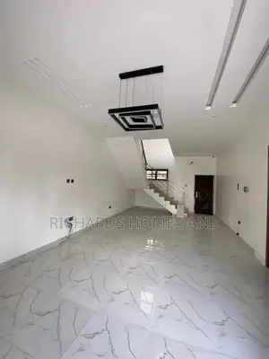 2bdrm Duplex in Canaan Estate for rent
