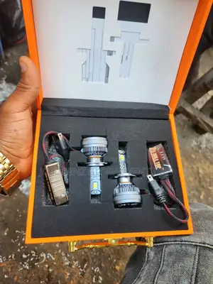 3000 Wh Headlight Bulb
