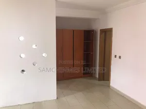 1bdrm Apartment in Lekki Phase 1 for rent