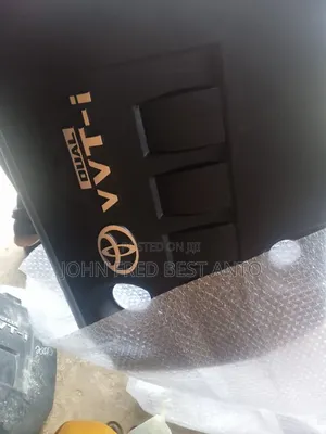 Engine Cover Toyota Corolla 2008