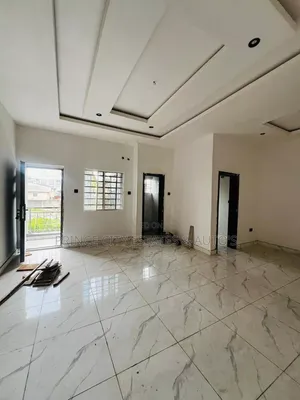 3bdrm Block of Flats in Oregun for sale