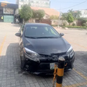 Toyota Corolla 2016 Black