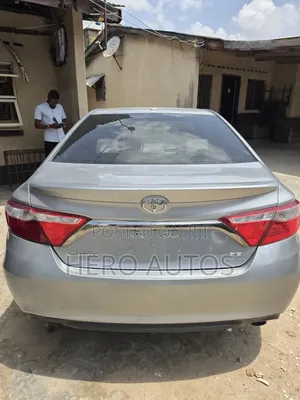 Toyota Camry SE 4dr Sedan (2.5L 4cyl 6A) 2016 Silver