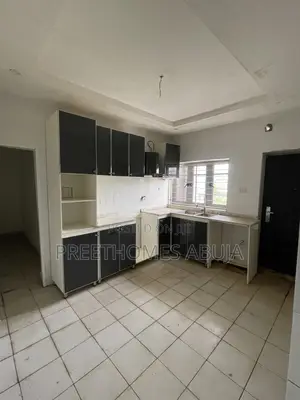 3bdrm Apartment in Near Coza Church, Guzape District for rent