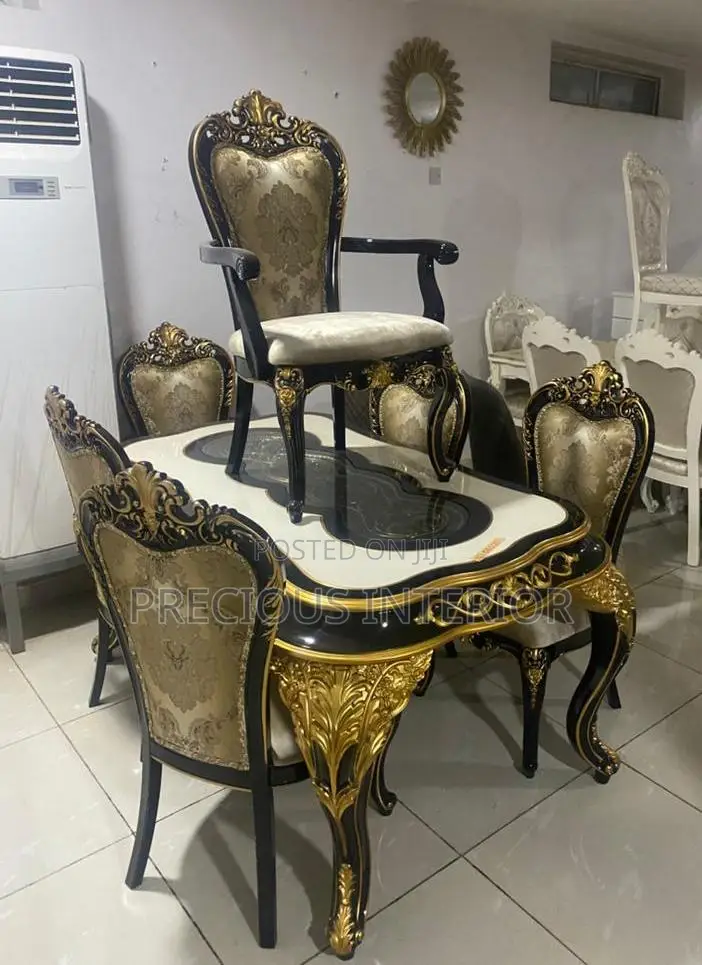 Royal Dining Set