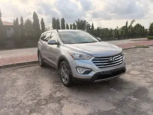 Hyundai Santa Fe SE FWD 2016 Silver