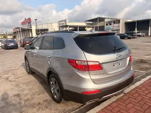 Hyundai Santa Fe SE FWD 2016 Silver