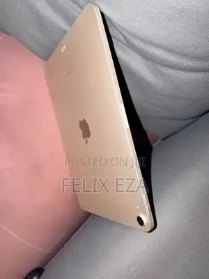 Apple iPad Air 128 GB Silver