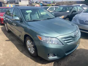 Toyota Camry XLE 4dr Sedan (2.5L 4cyl 6A) 2011 Blue