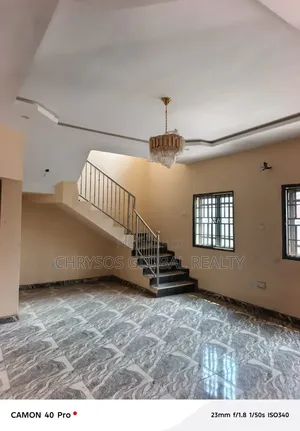 4bdrm Duplex in Okebadan Estate for rent