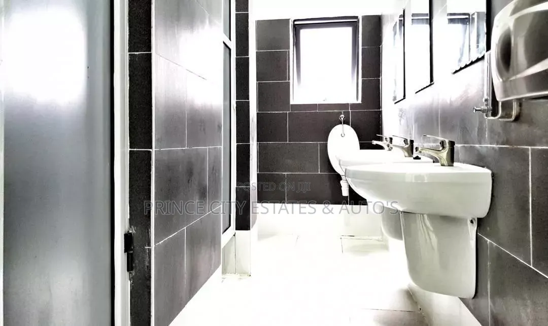 Property for Sale in Bode Thomas, Surulere.