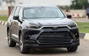 Toyota Highlander 2025 Black