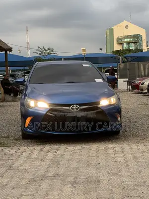 Toyota Camry SE w/Special Edition Pkg (2.5L 4cyl 6A) 2016 Blue