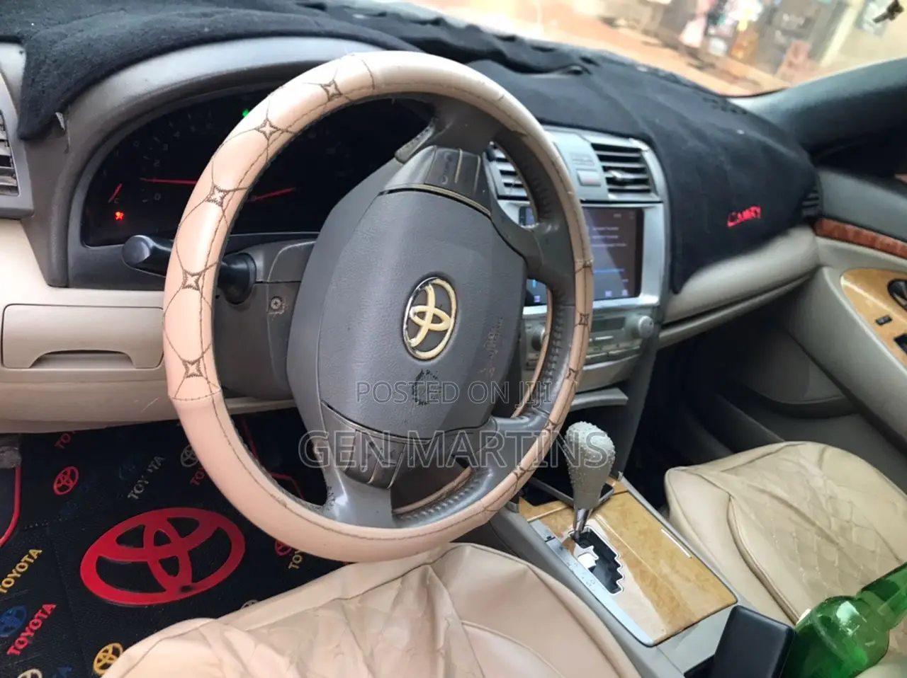 Toyota Camry 2009 Red